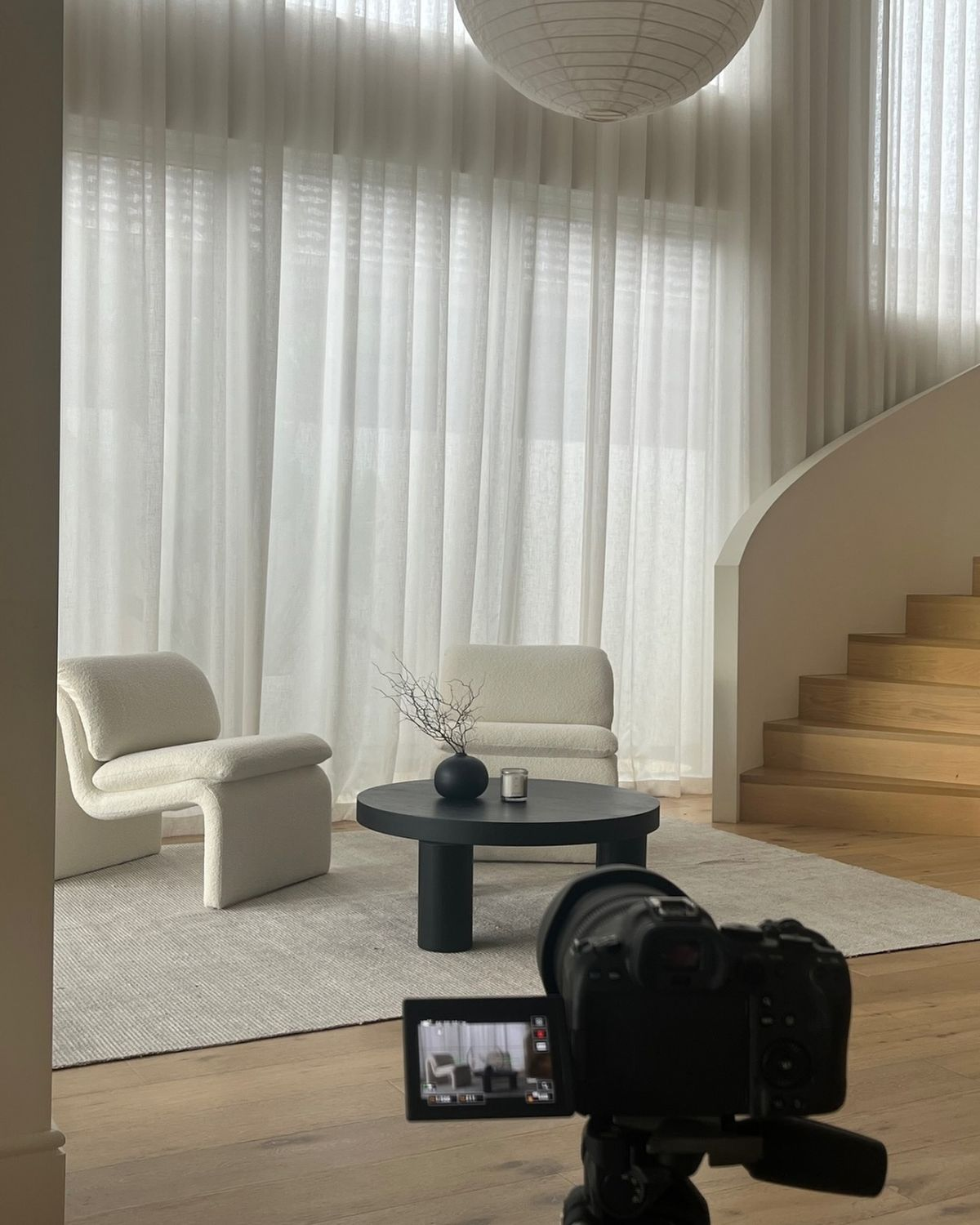 ARVELON furniture installation and placement